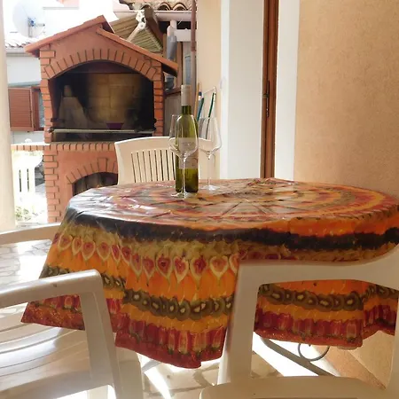 Asterix Apartment