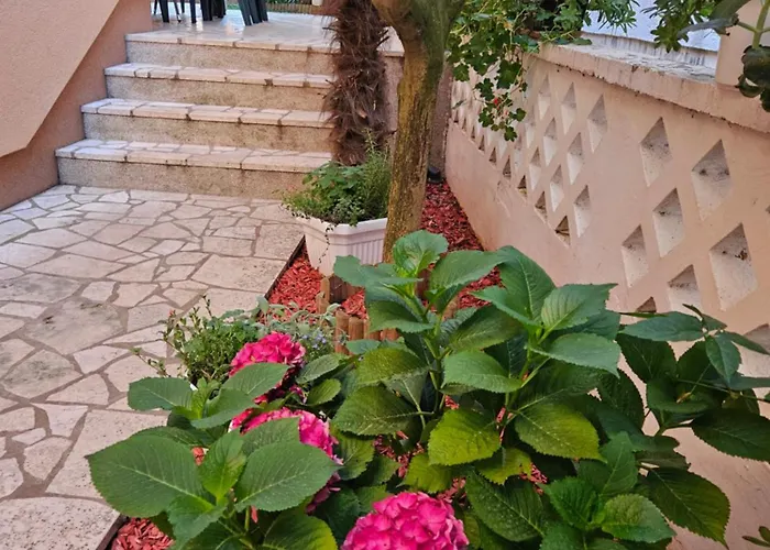 Asterix Apartman Póla